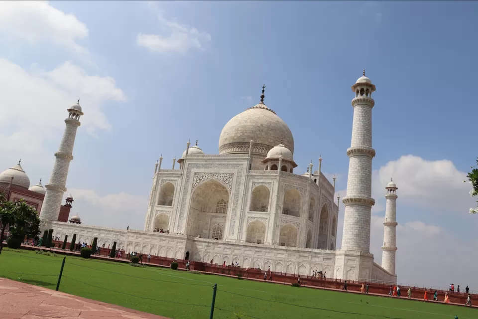 Photo of TajMahal by Car by Lenzzstruck