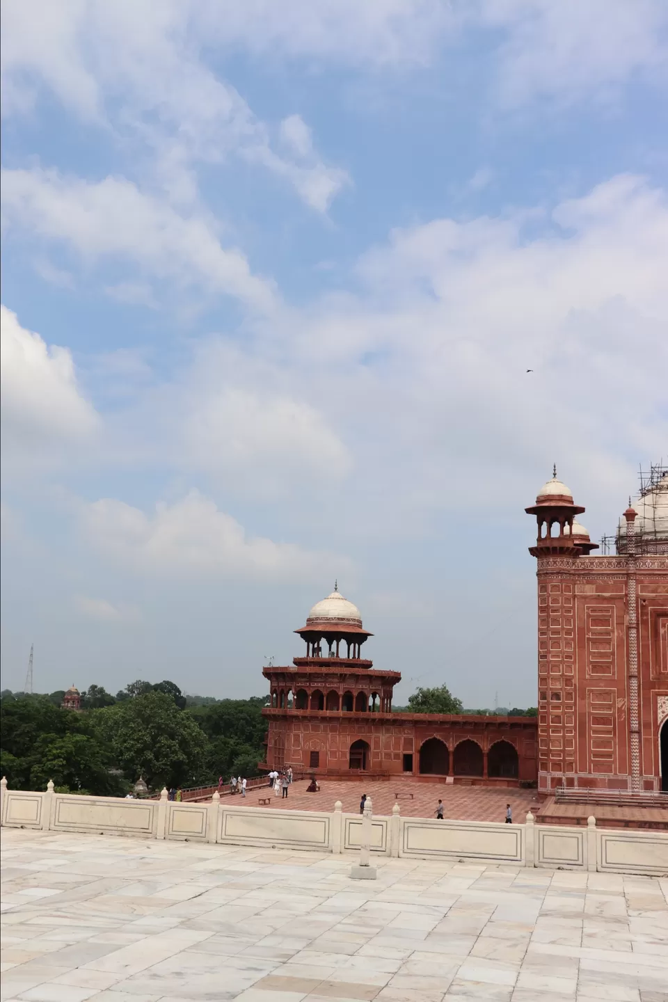 Photo of TajMahal by Car by Lenzzstruck