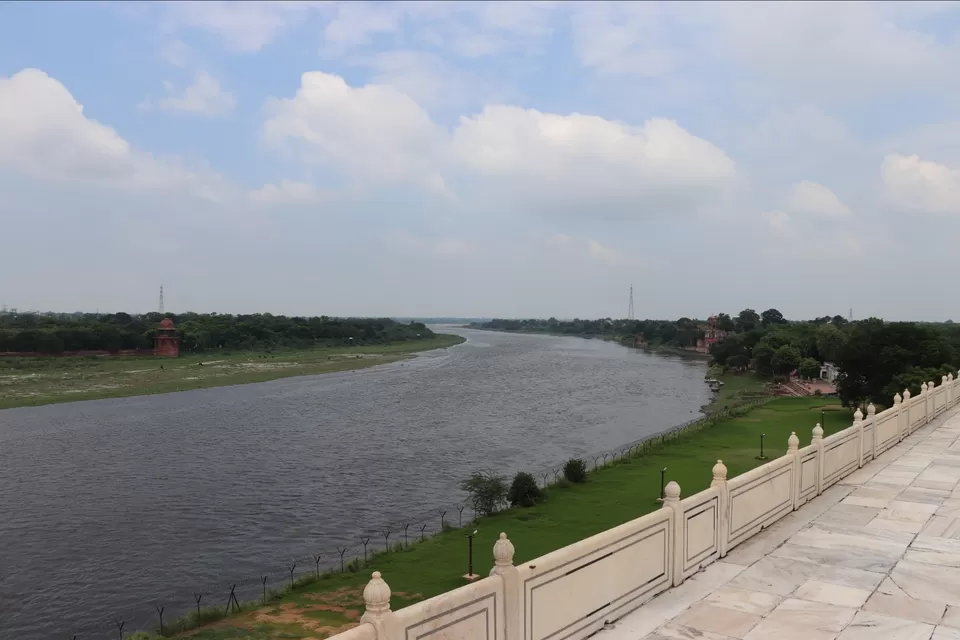Photo of TajMahal by Car by Lenzzstruck
