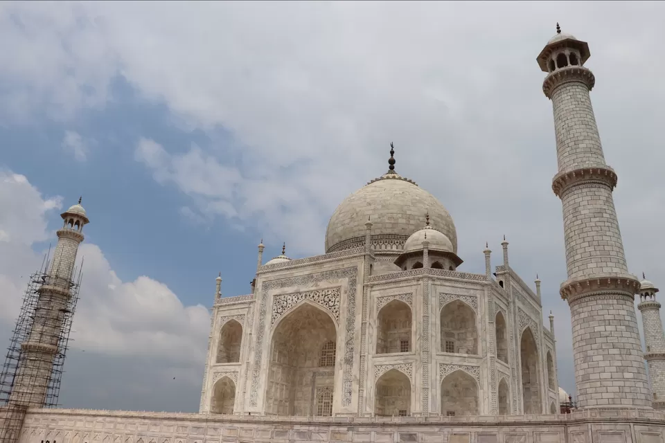 Photo of TajMahal by Car by Lenzzstruck