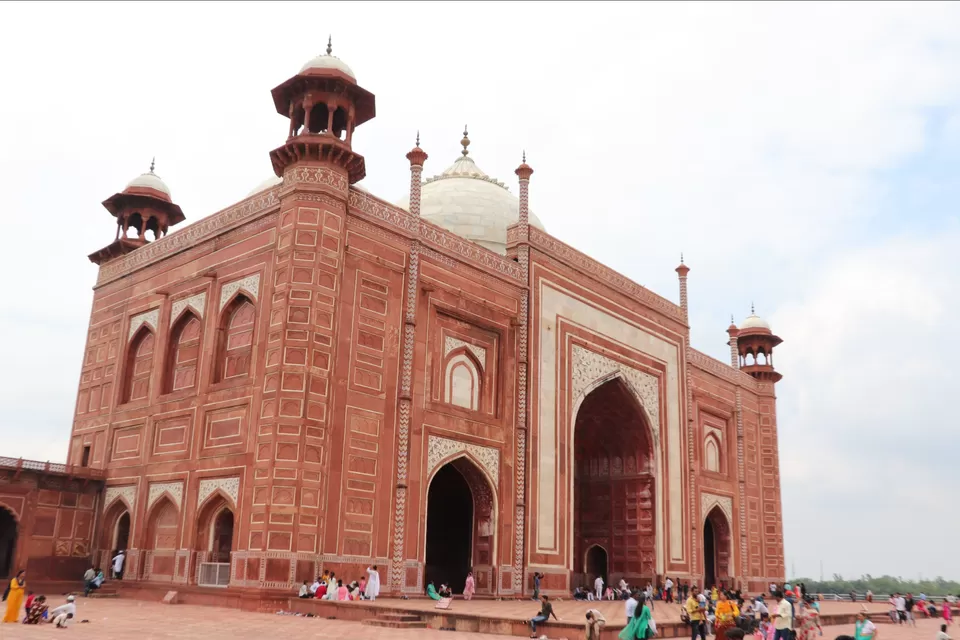 Photo of TajMahal by Car by Lenzzstruck