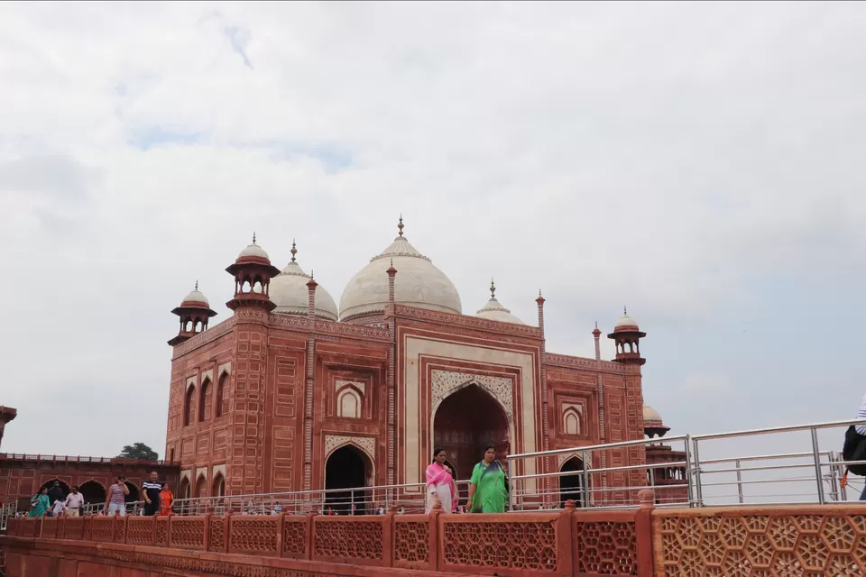 Photo of TajMahal by Car by Lenzzstruck