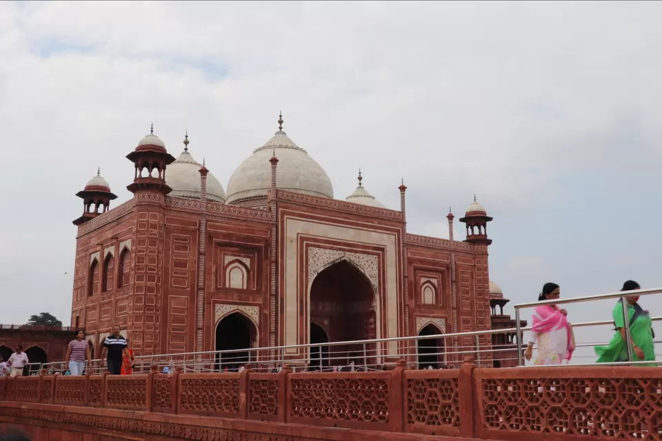 Photo of TajMahal by Car by Lenzzstruck