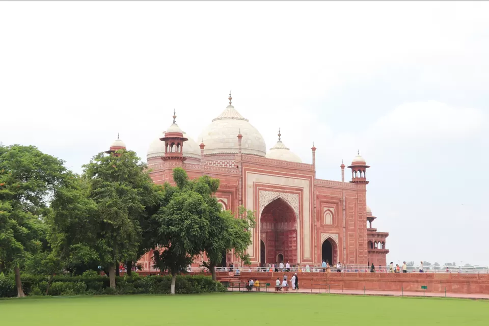 Photo of TajMahal by Car by Lenzzstruck