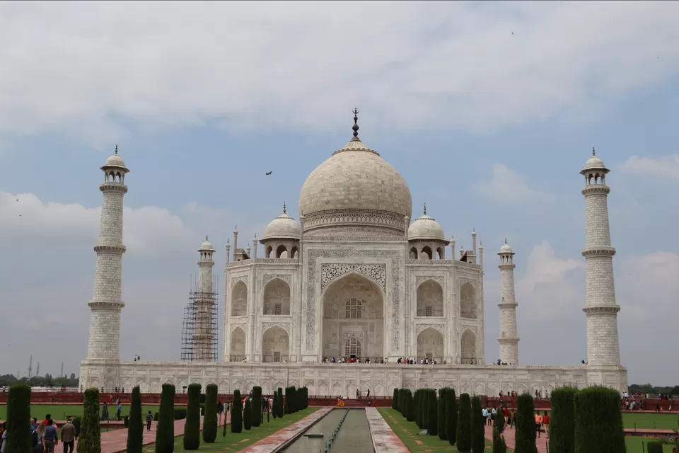 Photo of TajMahal by Car by Lenzzstruck