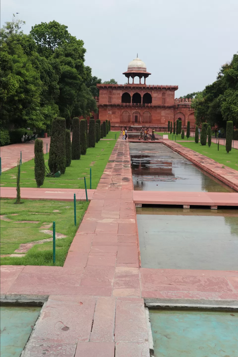 Photo of TajMahal by Car by Lenzzstruck
