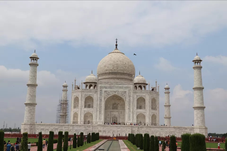 Photo of TajMahal by Car by Lenzzstruck