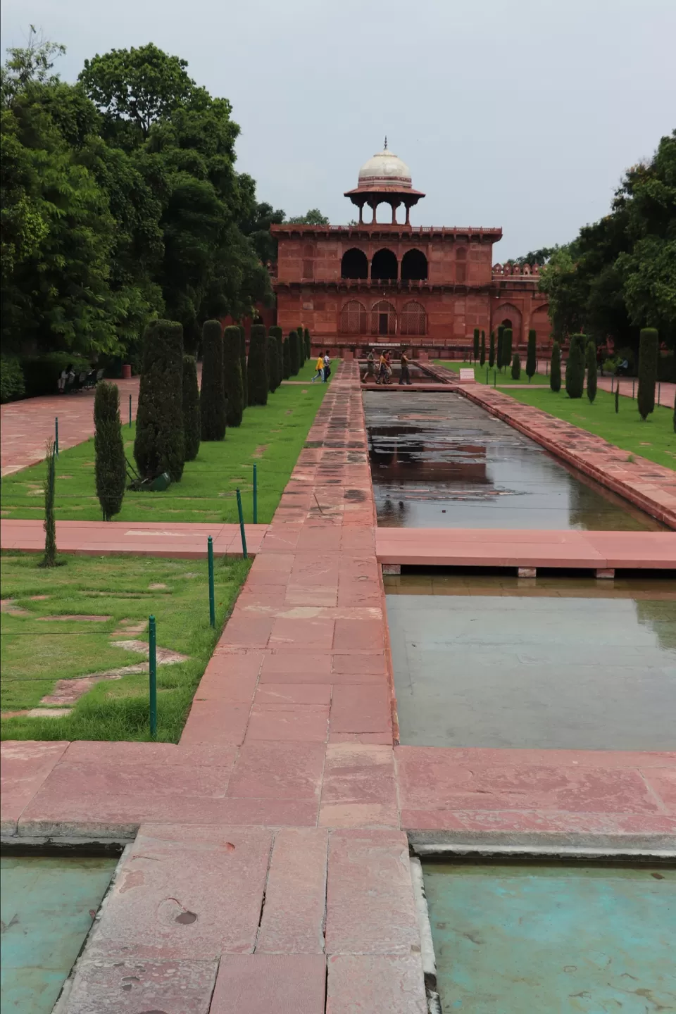 Photo of TajMahal by Car by Lenzzstruck