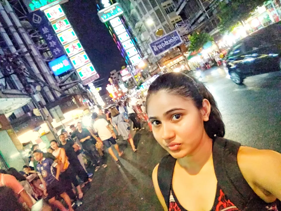 Photo of China Town, Yaowarat Road, Samphanthawong, Bangkok, Thailand by Jackson Aishwarya