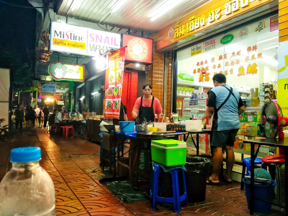 Photo of Wat Arun, Thanon Wang Doem, Wat Arun, Bangkok Yai, Bangkok, Thailand by Jackson Aishwarya
