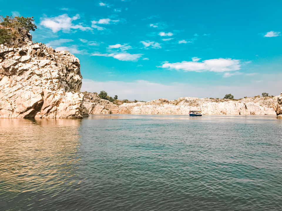 Photo of Marble Rocks in Bhedaghat, Jabalpur 1/1 by Ankita Biswas | My Travelling Stilettos