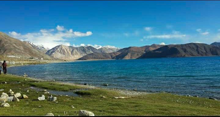 Photo of बर्फीले रेगिस्तान का सतरंगी इंद्रधनुष, पैंगांग झील by Priya Yadav