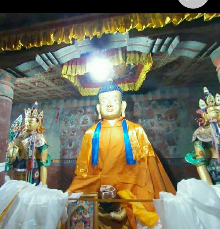 Photo of ठीकसे मठ,लेह की पहाड़ियों पे आस्था का केंद्र by Priya Yadav