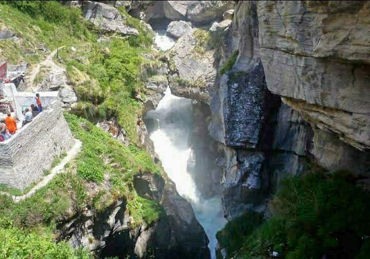 Photo of भारत का आखिरी गांव,जहाँ से है स्वर्ग जाने का रास्ता by Priya Yadav