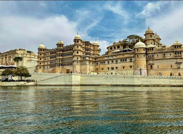 Photo of इतिहास और प्रकृति का अनोखा संगम ,पिछोला झील by Priya Yadav