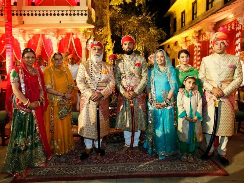Photo of देश के 8 शाही परिवार,जो आज भी जीते है राजाओ की तरह by Priya Yadav