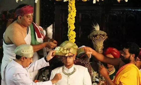 Photo of देश के 8 शाही परिवार,जो आज भी जीते है राजाओ की तरह by Priya Yadav