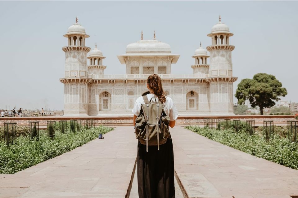 Photo of अगर आप भी घूमने के लिए ट्रैवल एजेंट से ले रहे हैं पैकेज, तो इन बातों का रखे ध्यान by Priya Yadav