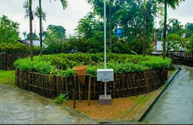 Photo of मावलिननॉन्ग: बड़े-बड़े शहरो को शर्मिंदा करता, भारत का ये गाँव है एशिया का सबसे स्वच्छ गांव by Priya Yadav