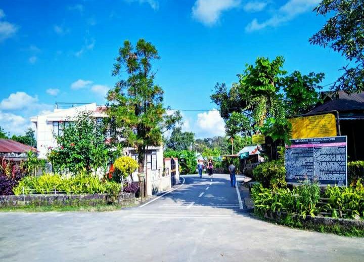 Photo of मावलिननॉन्ग: बड़े-बड़े शहरो को शर्मिंदा करता, भारत का ये गाँव है एशिया का सबसे स्वच्छ गांव by Priya Yadav