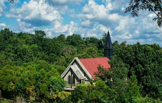 Photo of मावलिननॉन्ग: बड़े-बड़े शहरो को शर्मिंदा करता, भारत का ये गाँव है एशिया का सबसे स्वच्छ गांव by Priya Yadav