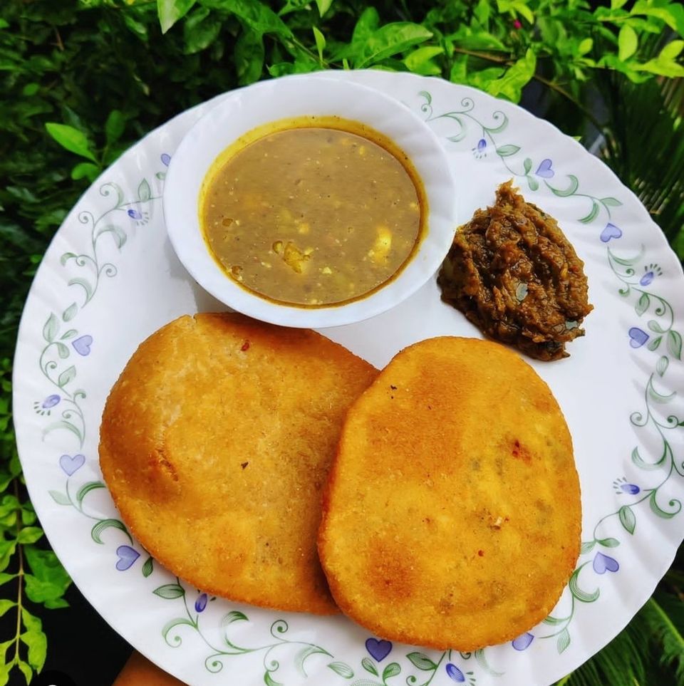 Photo of आगरा का ताजमहल ही नहीं बल्कि वहां के स्ट्रीट फूड भी है लाजवाब एक बार जरूर चखे इनका स्वाद by Priya Yadav