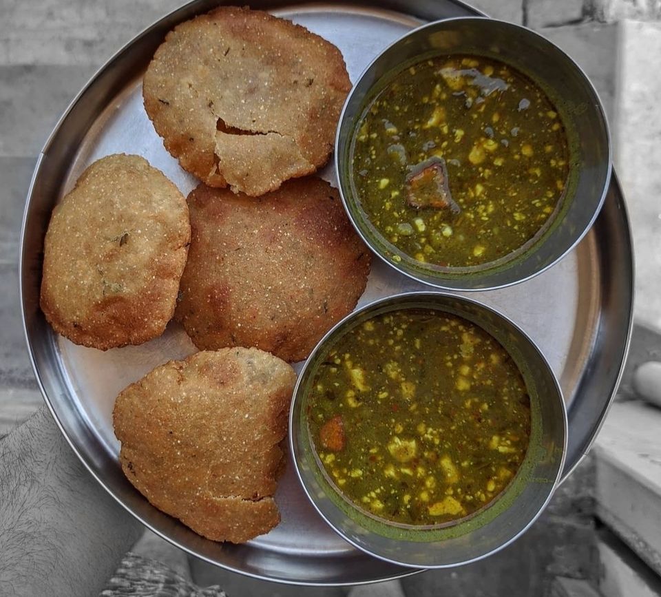 Photo of आगरा का ताजमहल ही नहीं बल्कि वहां के स्ट्रीट फूड भी है लाजवाब एक बार जरूर चखे इनका स्वाद by Priya Yadav