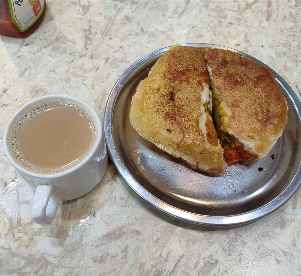 Photo of इन टेस्टी फूड को चखे बिना अधूरी रह जायेगी आपकी नैनीताल यात्रा by Priya Yadav