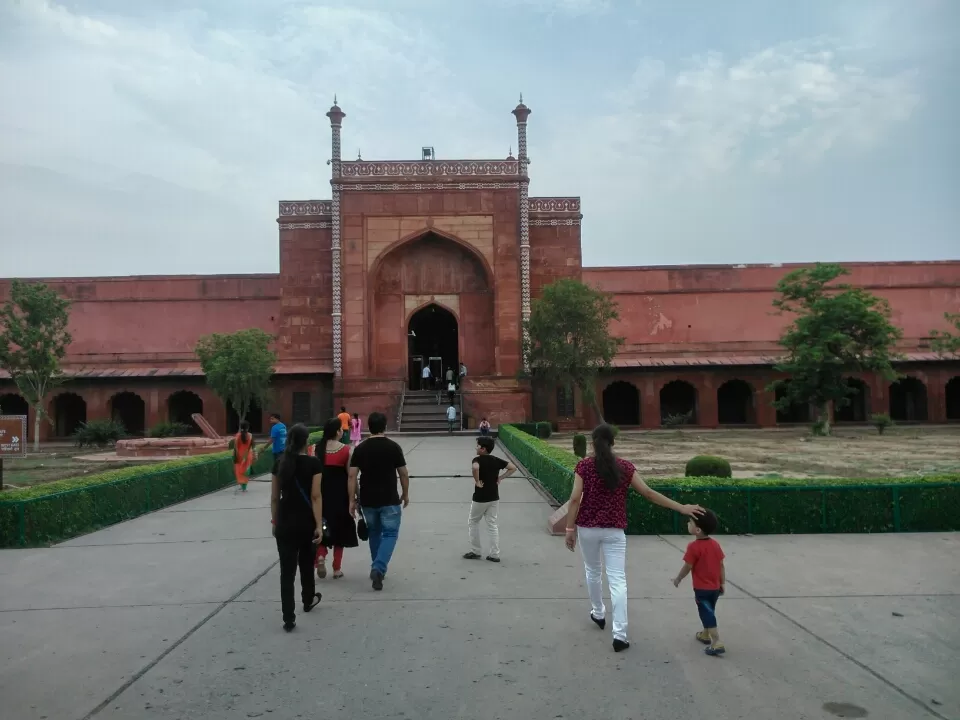 Photo of Taj Mahal, Agra by Shivkumar Birnale