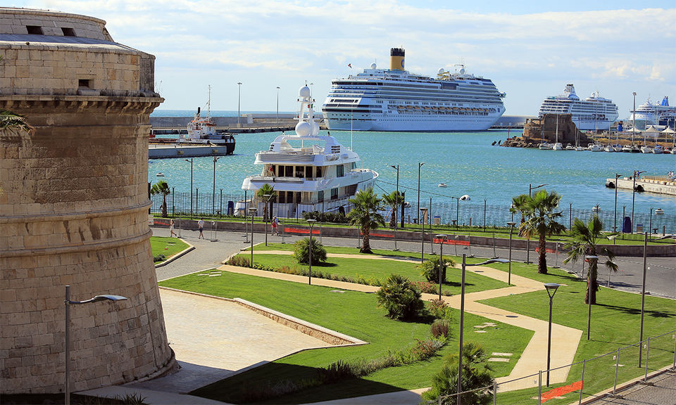 Photo of Take an excursion to Rome from the Port of Civitavecchia by Gabriel Leonard