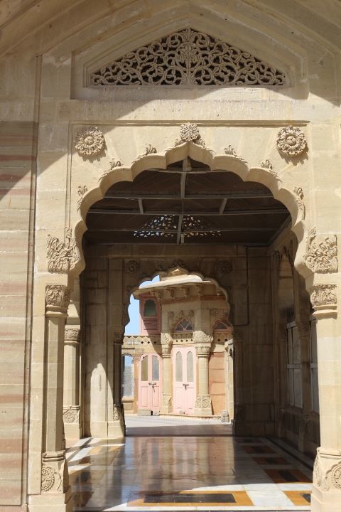 Photo of ગુજરાતના ઐતિહાસિક સ્થળો, કચ્છ અને પંચમહાલના આ હેરિટેજ પ્લેસિસની મુલાકાત કરવા જેવી છે 4/8 by Paurav Joshi