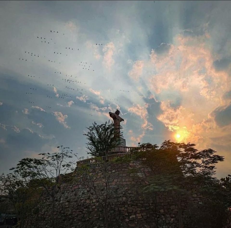 Photo of પાંચ હજારમાં મેં તો ફરી લીધી દુનિયાની સાત અજાયબીઓ 7/8 by Paurav Joshi