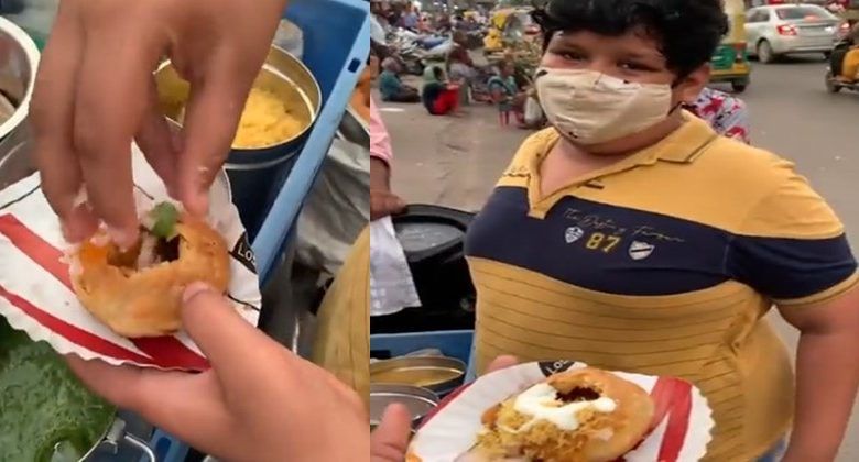 Photo of Video viral: માતા-પિતાની મદદ કરવા અમદાવાદના મણીનગર રેલવે સ્ટેશન બહાર કચોરી વેચે છે આ બાળક 1/3 by Paurav Joshi