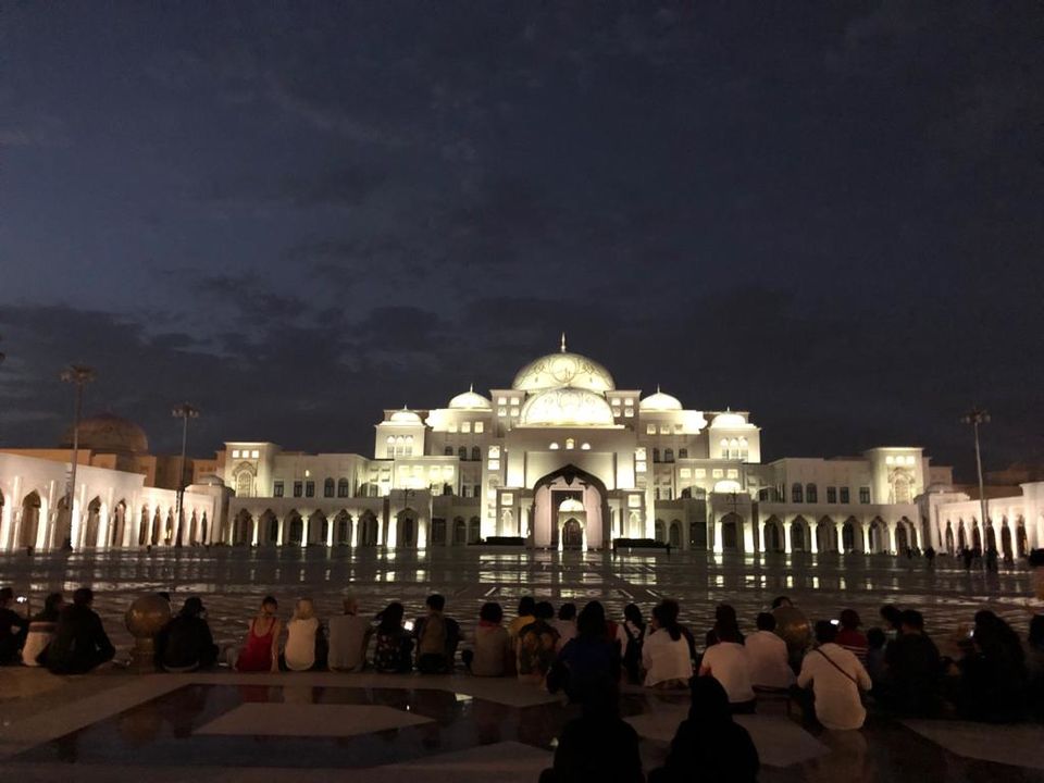 Photo of A ROYAL EMIRATI ESCAPADE 1/1 by Aneena Elza Binod