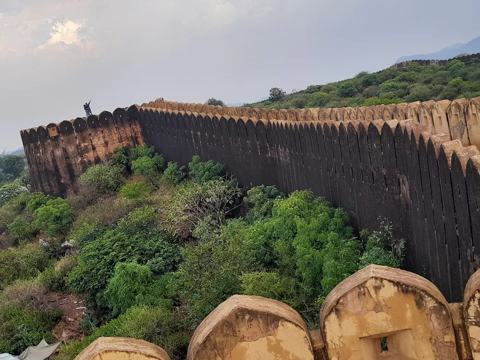 Photo of जयपुर शहर से मात्र 15 किमी दूर नाहरगढ़ का किला किसी हिल स्टेशन से कम नहीं। by NITIN KHANDELWAL