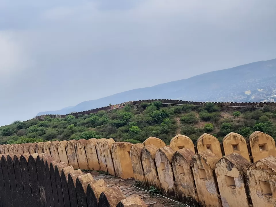 Photo of जयपुर शहर से मात्र 15 किमी दूर नाहरगढ़ का किला किसी हिल स्टेशन से कम नहीं। by NITIN KHANDELWAL