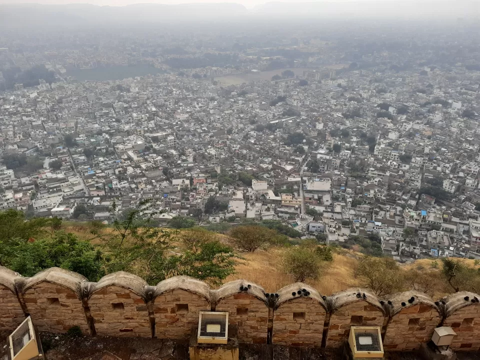 Photo of जयपुर शहर से मात्र 15 किमी दूर नाहरगढ़ का किला किसी हिल स्टेशन से कम नहीं। by NITIN KHANDELWAL
