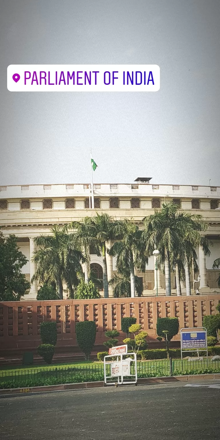 Photo of Connaught Place by Ajinkya Godbole