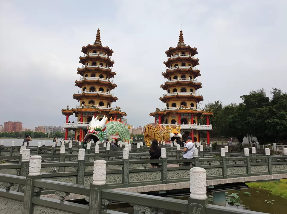 Photo of Lotus Pond, Zuoying District, Kaohsiung City, Taiwan by Quk_travel