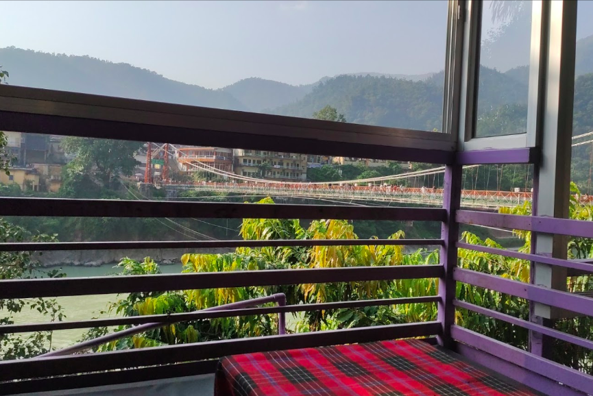 Photo of Purple Dhaba Restaurant, Near LUCKY RESTAURANT_Best Indian Food, Laxman Jhula, Rishikesh, Uttarakhand, India by Awara Backpacker