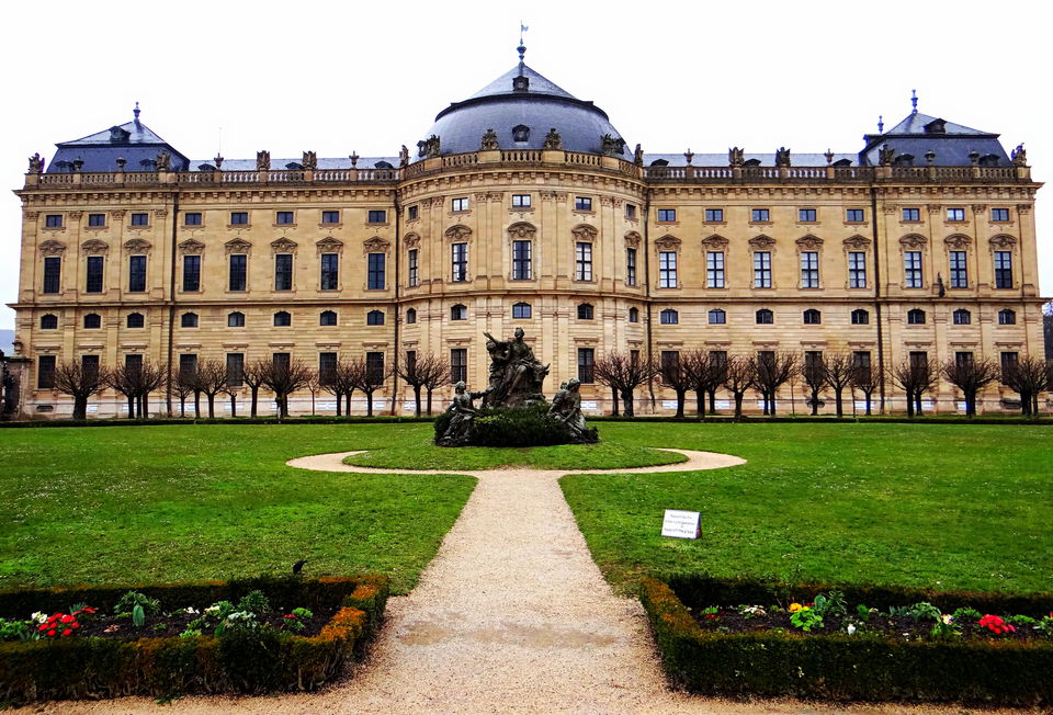Photo of Residenz Würzburg, Residenzplatz, Würzburg, Germany by kritika das