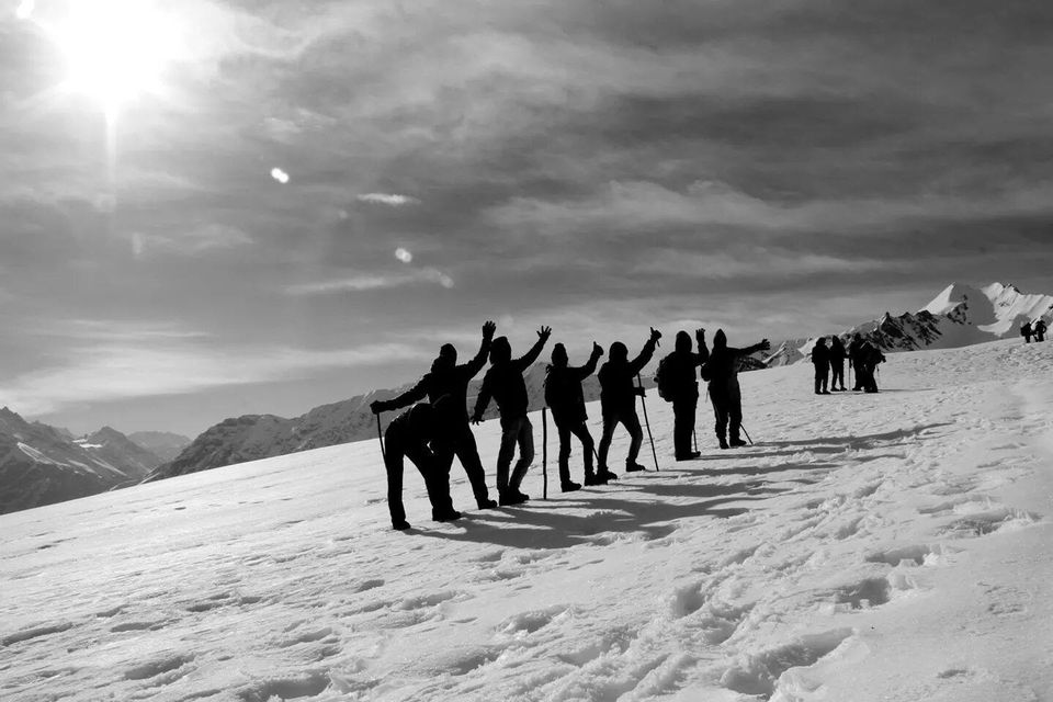 Photo of Sar Pass – The Himalayan range that has EVERYTHING. 1/12 by Yashvardhan Rathi