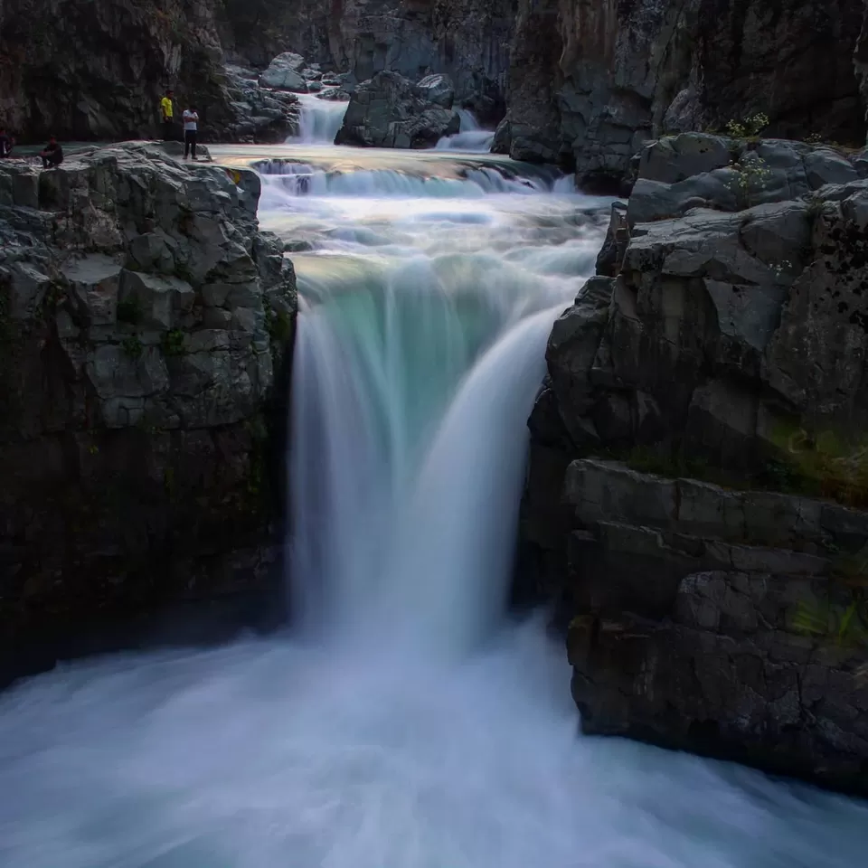 Photo of Aharbal Waterfall By Sofi Ajaz Razaque