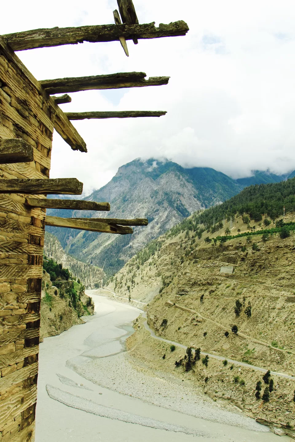 Photo of Moorang, Himachal Pradesh, India by Vineet Kumar