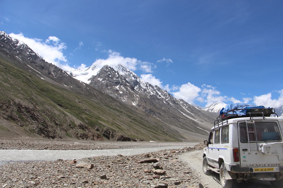 Photo of Spiti Valley, Himachal (Tabo - Kaza - Key/Kye - Kibber - Komic-Kaza-Kunzum Pass-Rohtang Pass-Manali) by Vineet Kumar