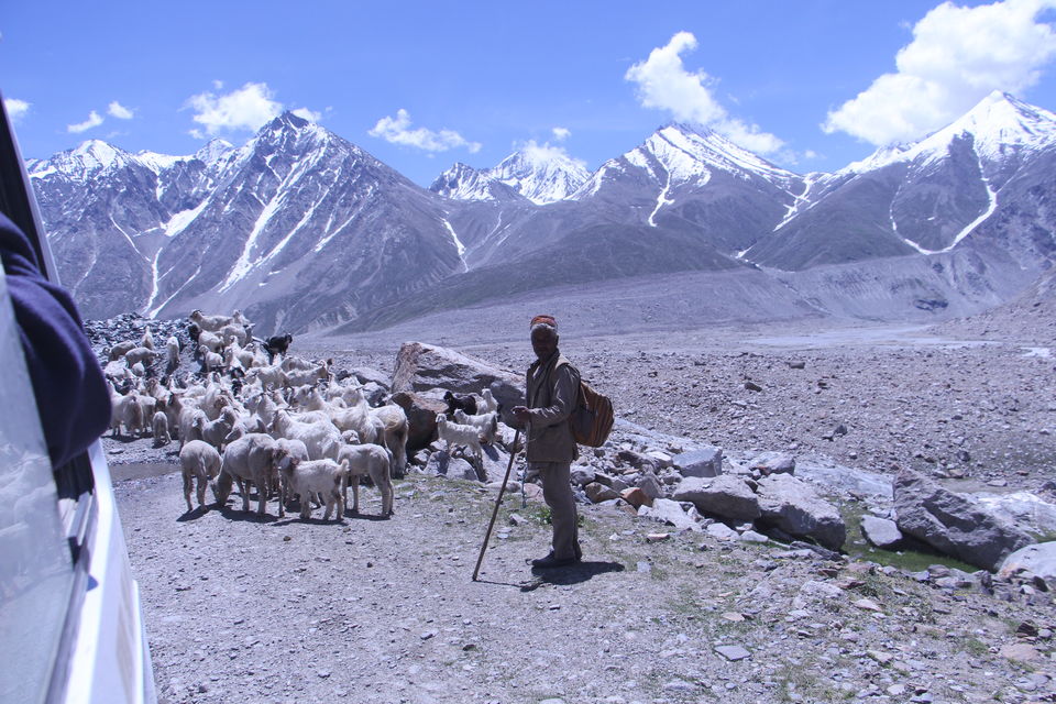 Photo of Spiti Valley, Himachal (Tabo - Kaza - Key/Kye - Kibber - Komic-Kaza-Kunzum Pass-Rohtang Pass-Manali) by Vineet Kumar