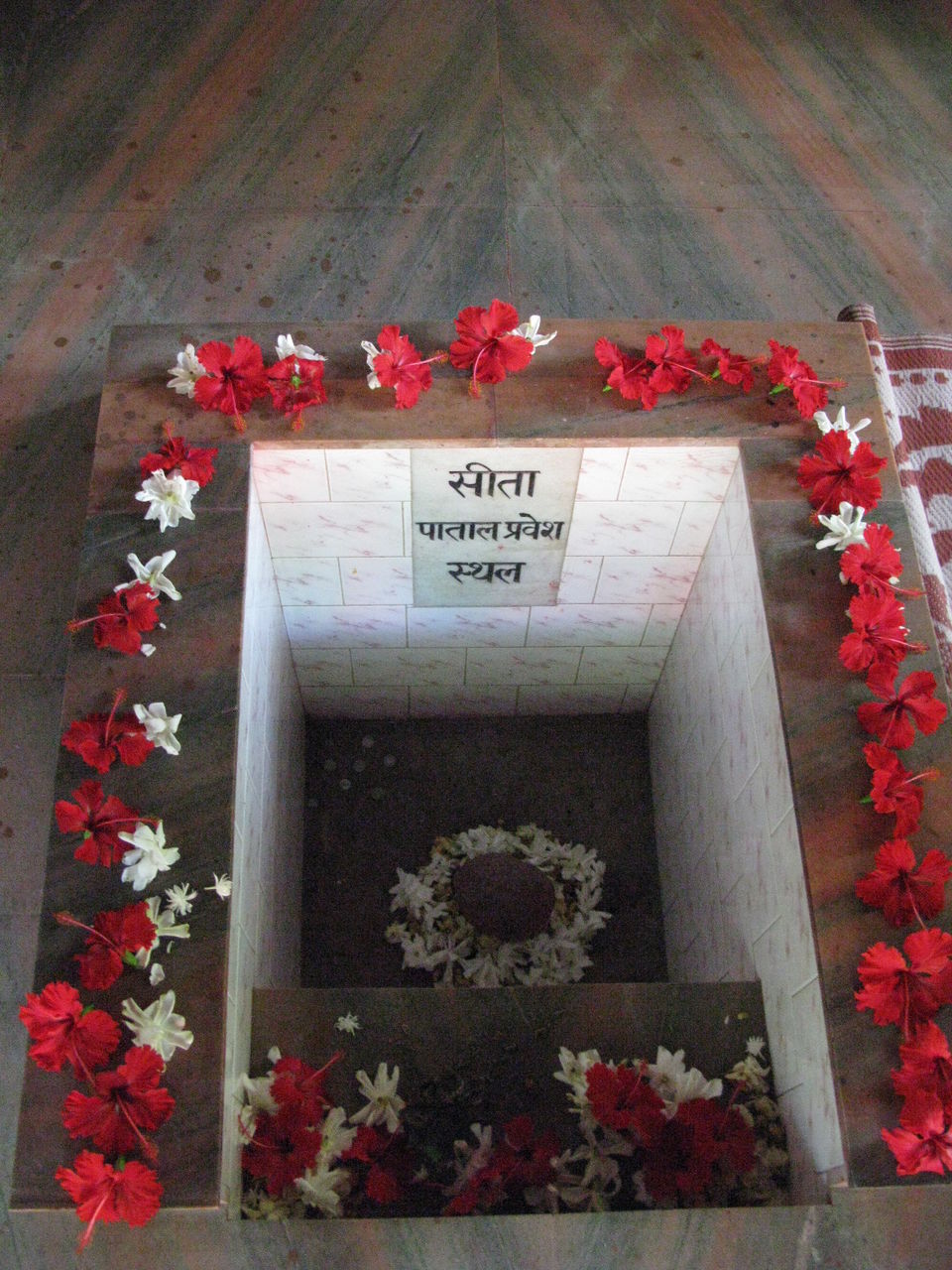 Photo of Kesaria, Bihar - the highest stupa of the world !! by Vineet Kumar