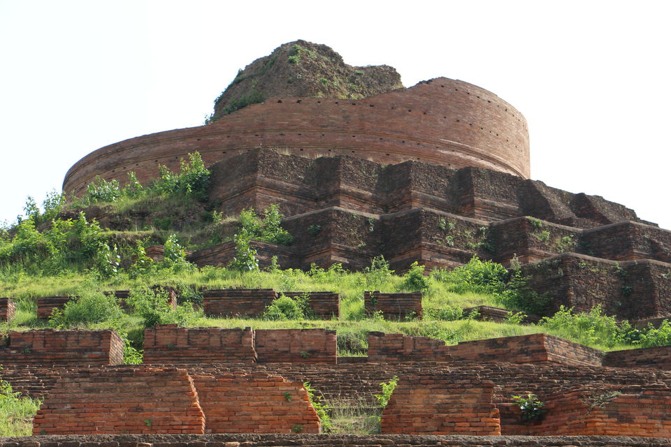 Photo of Kesariya Stupa, Tajpur Deur, Bihar, India by Vineet Kumar