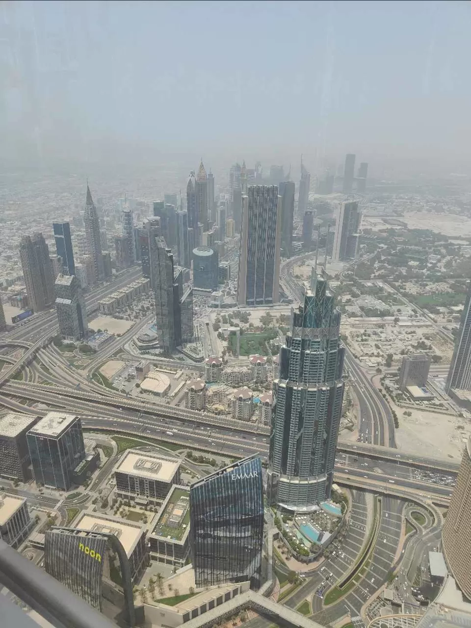 Photo of Burj Khalifa - Sheikh Mohammed bin Rashid Boulevard - Dubai - United Arab Emirates by Shreya Shah