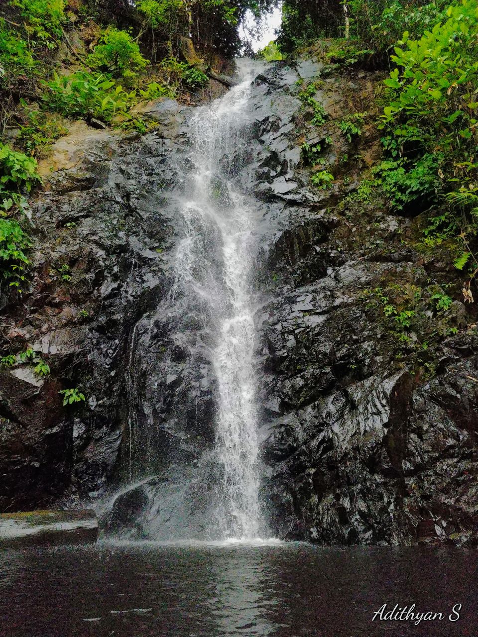 Photo of Durian Perangin Waterfall, Langkawi, Kedah, Malaysia by adithyan sivaraman